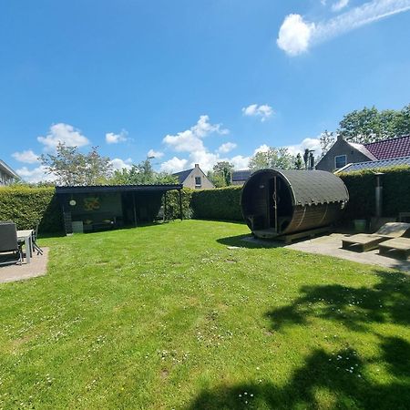 'T Wad Villa Tzummarum Exterior photo